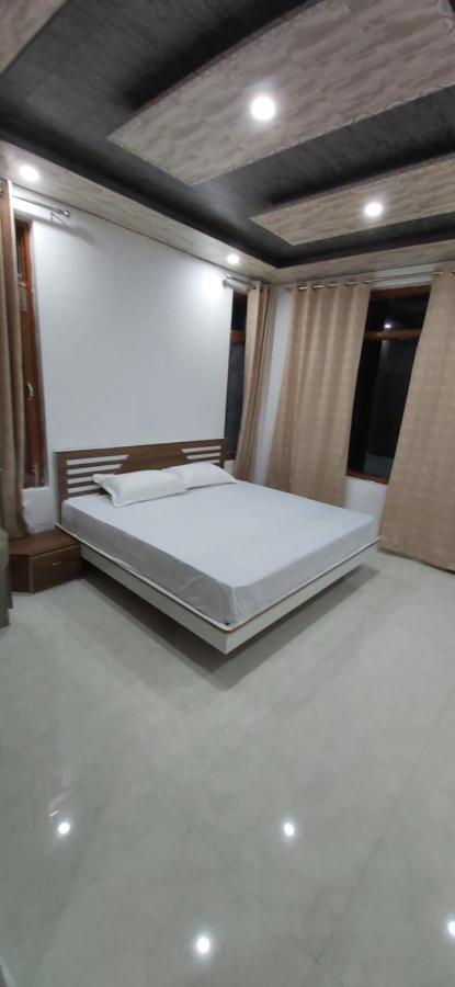 Solitude Inn Bnb Шімла Екстер'єр фото